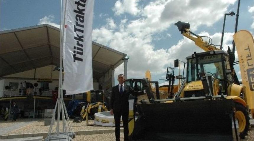 New Holland, Komatek Fuarı&rsquo;nda Y&uuml;ksek Performanslı İş Makineleriyle Boy G&ouml;sterdi