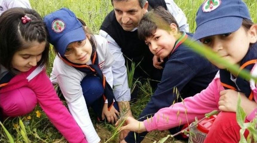 Minik Ellerden B&uuml;y&uuml;k İşler