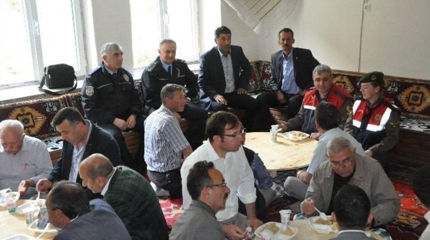 Boz&uuml;y&uuml;k Aksutekke K&ouml;y&uuml;nde Geleneksel Hıdrellez Şenliği