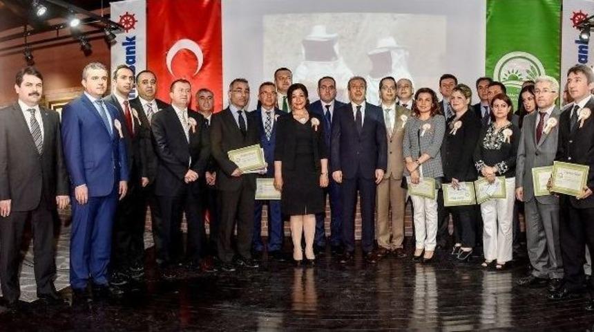 Tarıma Değer Katanlar &Ouml;d&uuml;llendirildi