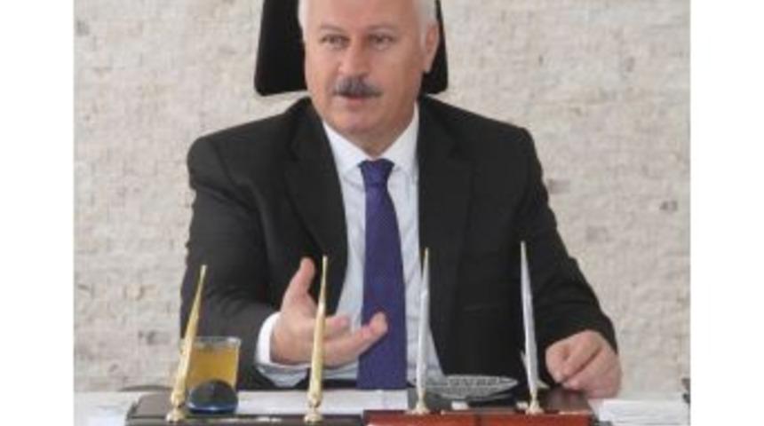 Bitlis Valisi Orhan &Ouml;zt&uuml;rk:
