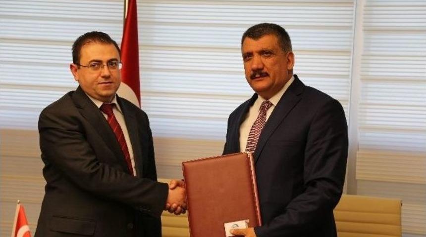 &ldquo;tarihin Işığında Moda&rdquo; Projesinin Protokol&uuml; İmzalandı