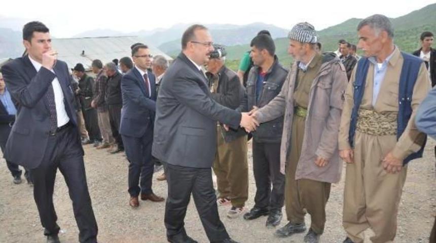 &Ccedil;ukurca'daki &Uuml;z&uuml;ml&uuml; Sınır Kapısı Pasaportlu Ge&ccedil;işe A&ccedil;ıldı