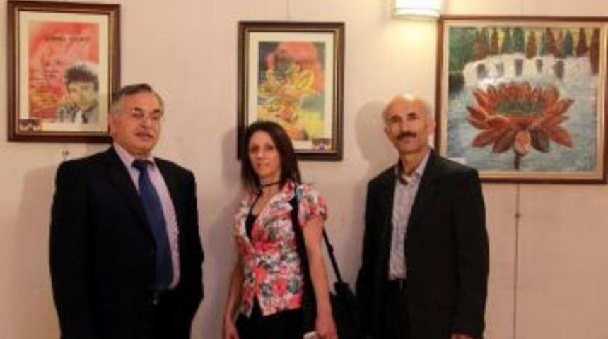 Suriyeli Ressamdan Anlamlı Sergi