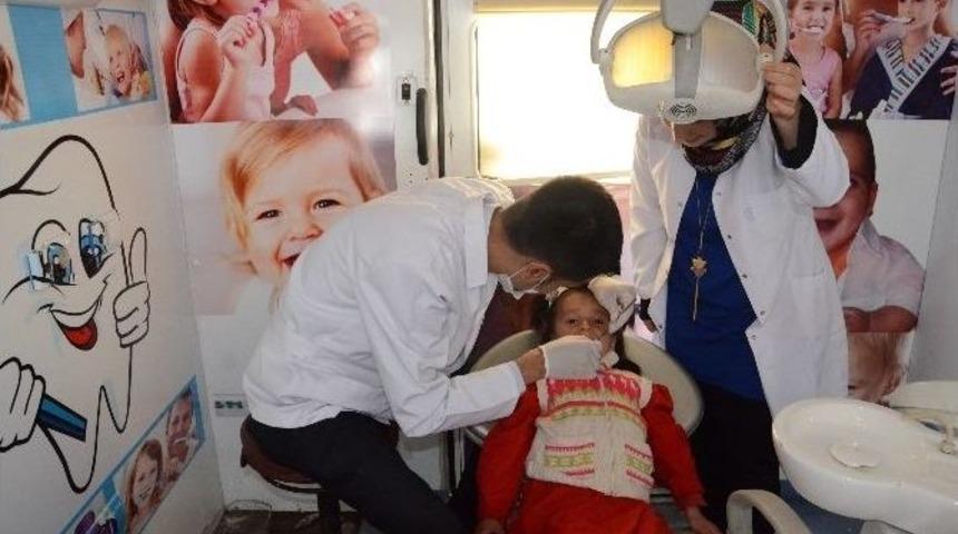 Durankaya Beldesin&rsquo;deki &Ouml;ğrenciler Diş Taramasından Ge&ccedil;irildi