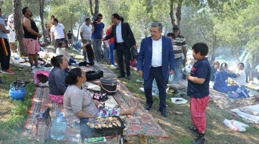 Kuşadası&rsquo;nda Hıdrellez Kutlamaları
