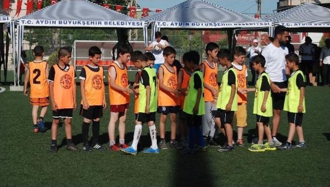 1923 Futbol Şenliği Şampiyonu Z&uuml;beyde Hanım İlkokulu