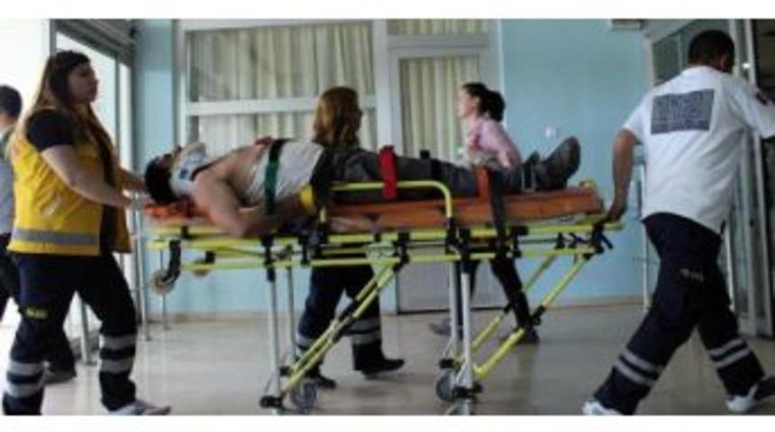 G&uuml;bre Serpme Makinesinin Pervanesi Y&uuml;z&uuml;nden Yaraladı