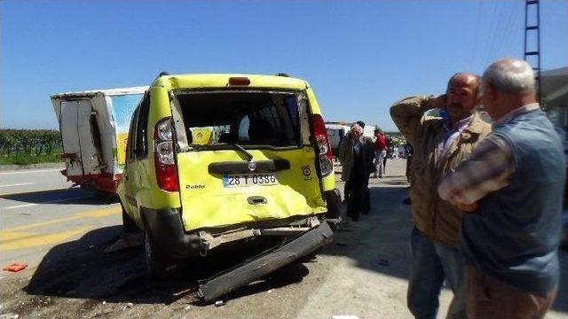 Giresun’da Trafik Kazası: 4 Yaralı