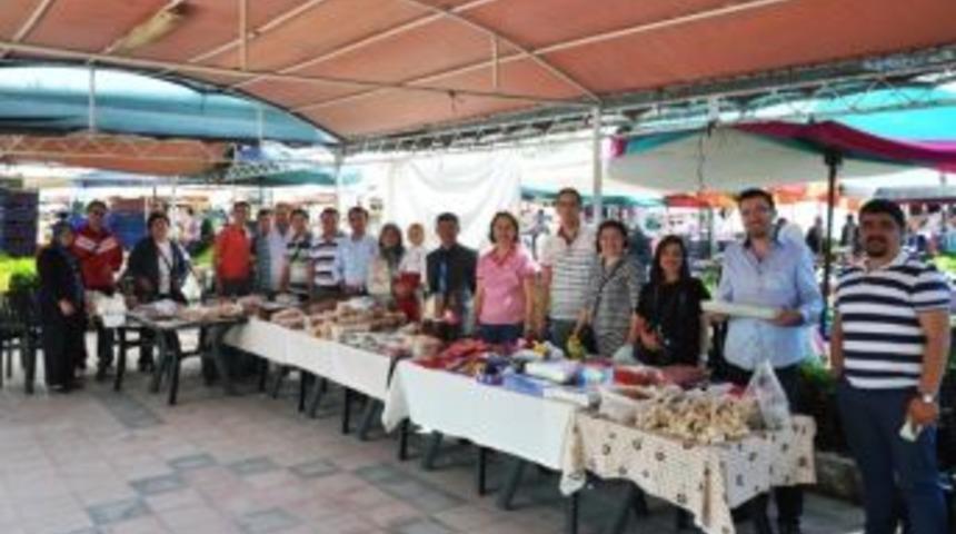 Yeni Okulları İ&ccedil;in Kermes D&uuml;zenlediler