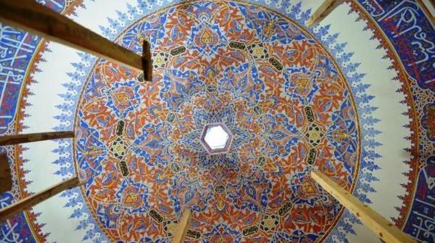 Muradiye K&uuml;lliyesi Restorasyonunda Sona Doğru