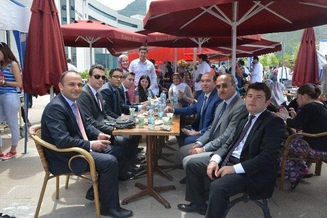 Denizli’de Lösemili Çocuklar İçin Kermes