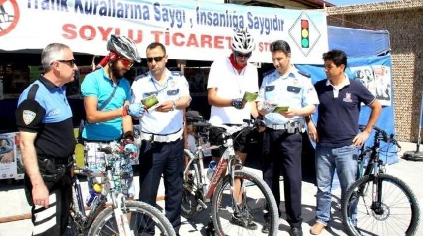 Erzin Emniyet M&uuml;d&uuml;rl&uuml;ğ&uuml; Trafik İkna &Ccedil;adırı Kurdu
