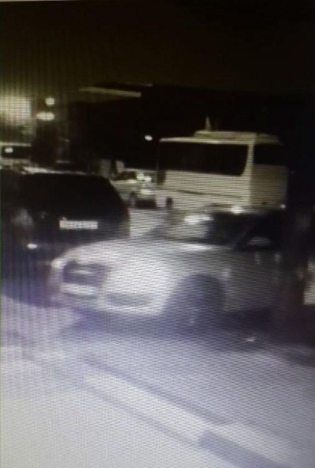 L&uuml;ks Otomobilin &Ccedil;alınış Şekli Polisi Bile Şaşırttı 2