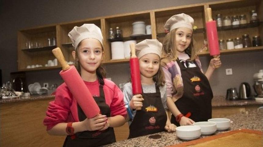 Minopolis Anneleri Unutmadı