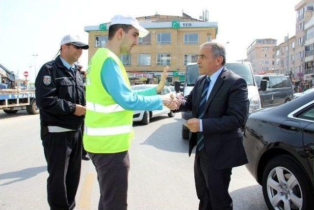 Otistik Çocuklardan Vali Cebiroğlu’na 