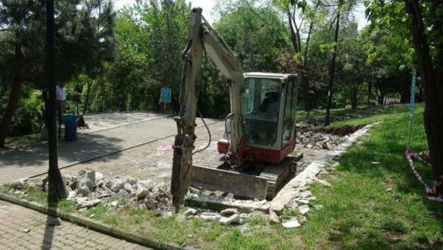 Beşiktaş Abbasağa Parkı'ndaki Spor Aletleri Söküldü