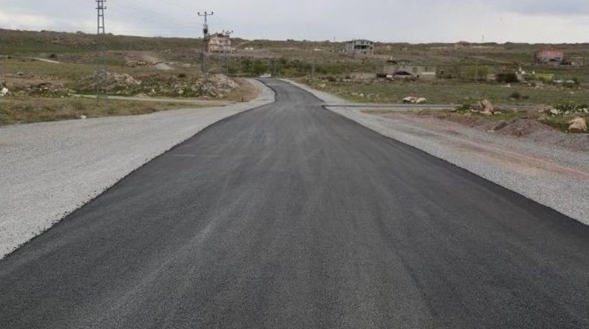 Yeşilyurt Mahallesi Asfaltlanıyor
