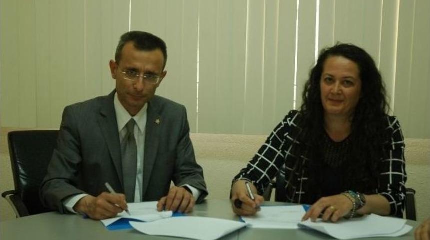 "beni Tanı. Kabul Et, Beni Sev, Yardım Et" Projesi Hayata Geçiriliyor