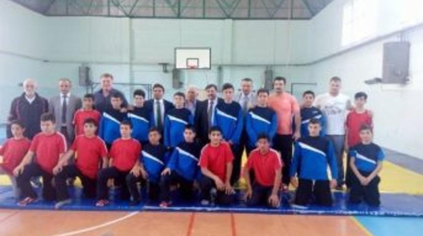 G&uuml;reş Federasyonu Başkanı Aydın Altınova&rsquo;da