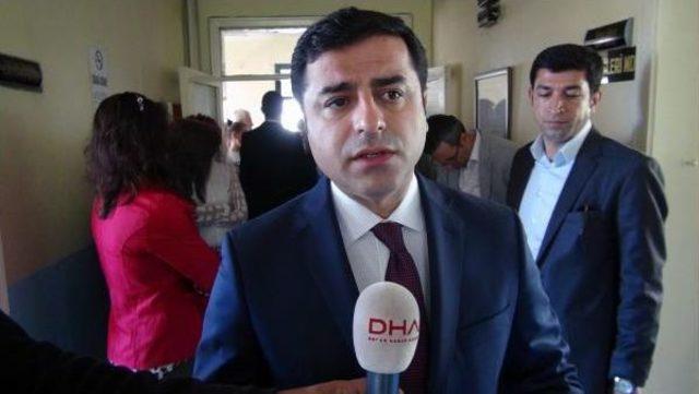 Demirtaş: Lahey Adalet Divanı'nda Yargılanabilme Ihtimalleri Çıktı