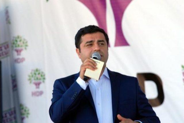 Demirtaş: Kürtçe Kuran-I Kerim'i, Tek Örnek Olarak Diyanet Değil, Bir Vakıf Bastırmış