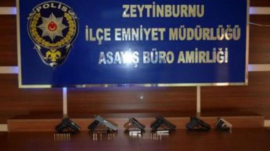 Parasını &Ouml;demediği Sakız Y&uuml;z&uuml;nden Market&ccedil;iyi Vurdu