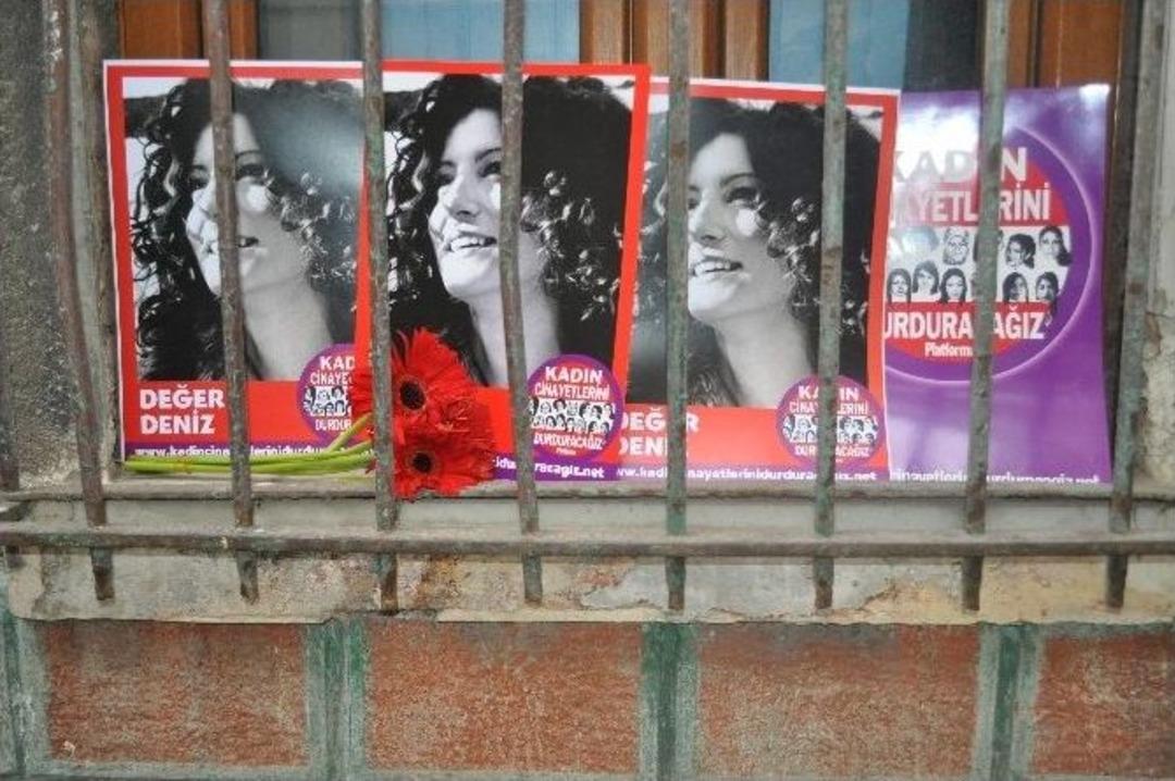 M&uuml;zisyen Değer Deniz Cinayeti Beyoğlun&rsquo;nda Protesto Edildi