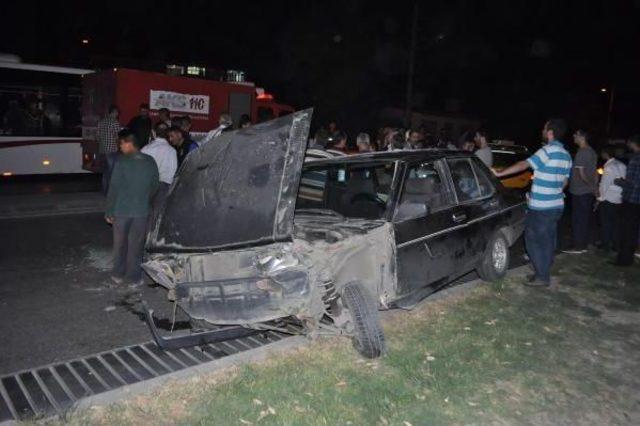 Ters Yöne Giden Otomobil Kazaya Neden Oldu: 1 Ağır Yaralı