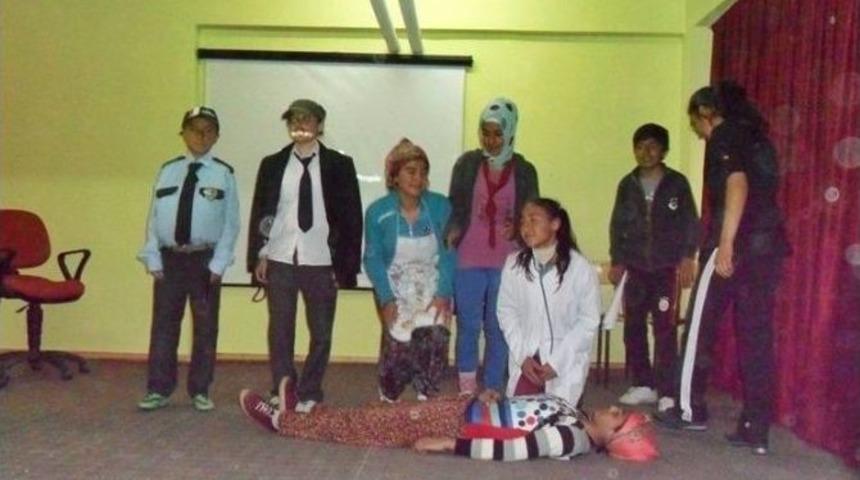 Jandarma Trafik Haftası Kutlamalarını Köylere Taşıdı