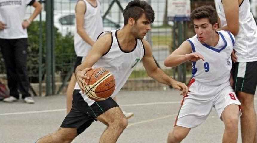 Konak&rsquo;ta Gen&ccedil;ler Basketbol Turnuvasında Ter D&ouml;kecek