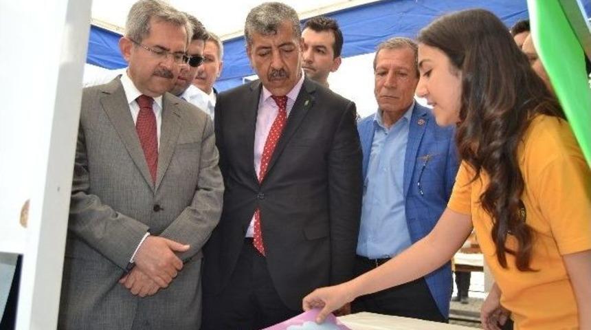 İmkb Ceyhan Anadolu Lisesi&rsquo;nde Bilim Fuarı A&ccedil;ıldı