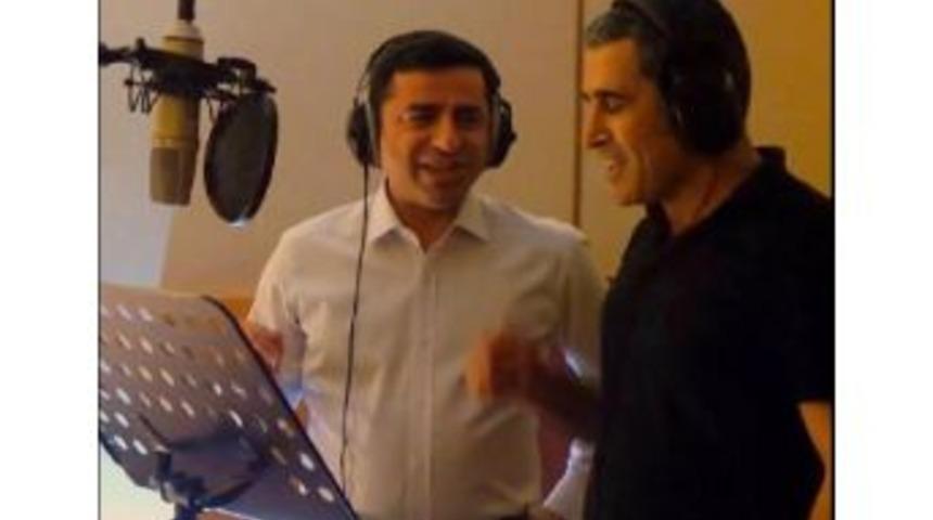 Demirtaş, Yeni Se&ccedil;im Şarkısı I&ccedil;in St&uuml;dyoya Girdi