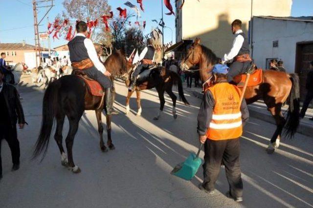 Temizlik Işçisinin Festival Mesaisi