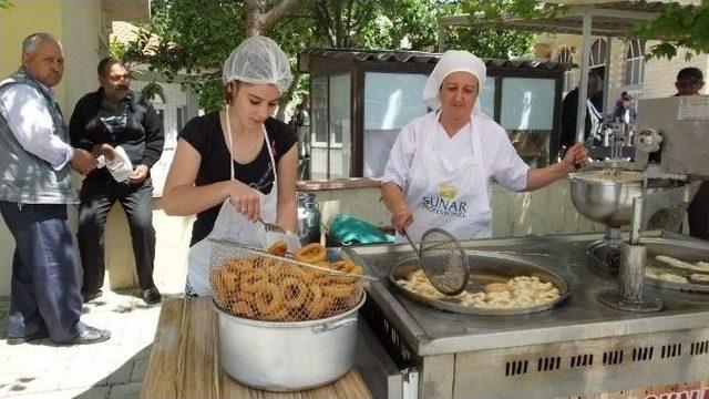 Burhaniye’de Lokma Sezonu Açıldı