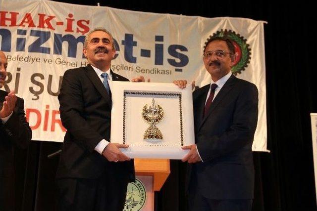 İş&ccedil;ilerden &Ouml;zhaseki&rsquo;ye B&uuml;y&uuml;k Destek 1