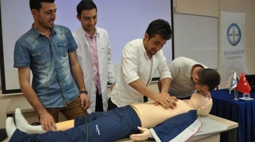 Kto Karatay &Uuml;niversitesi&rsquo;nde İlk Yardım Konferansı