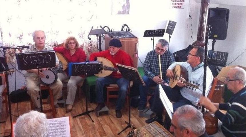 K&ouml;rfez G&ouml;n&uuml;l Dostları Konsere Hazırlanıyor