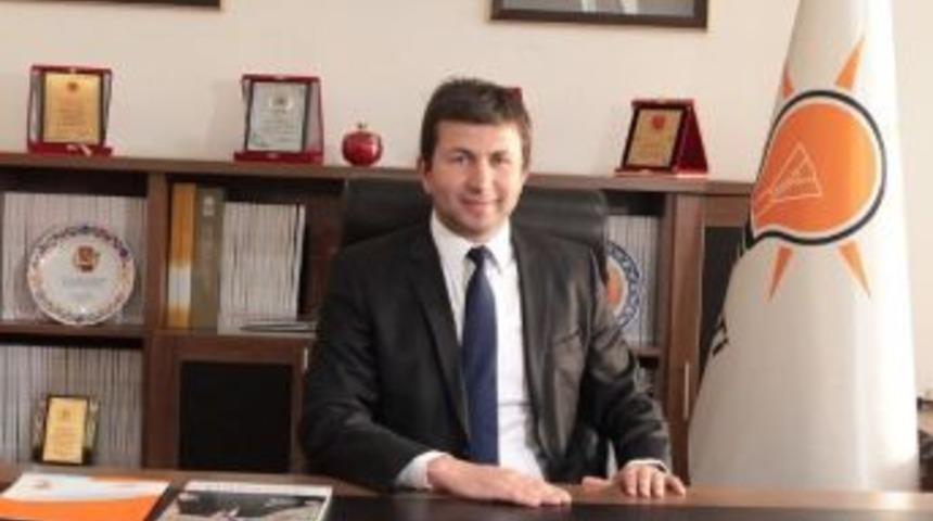 Pazarlar&rsquo;a 2015 Model İş Makinesi Ve Kamyon