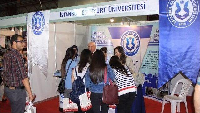 Esenyurt Üniversitesi Domif Fuarında Kendini Gösterdi