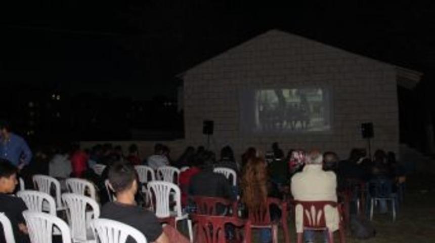 &Ccedil;er&ccedil;i Film G&uuml;nleri Devam Ediyor