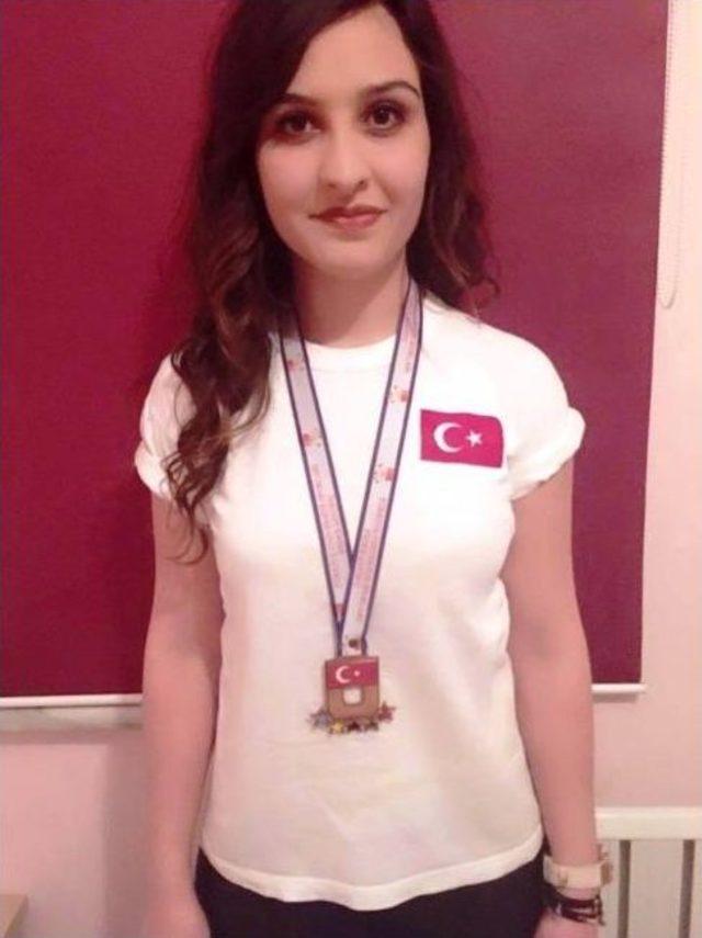 G&uuml;reşteki Başarısıyla Sarıg&ouml;l&rsquo;&uuml;n Gururu Oldu 2