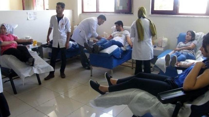 &Uuml;niversitelilerden &ldquo;hayat Kurtaran&rdquo; Bağış