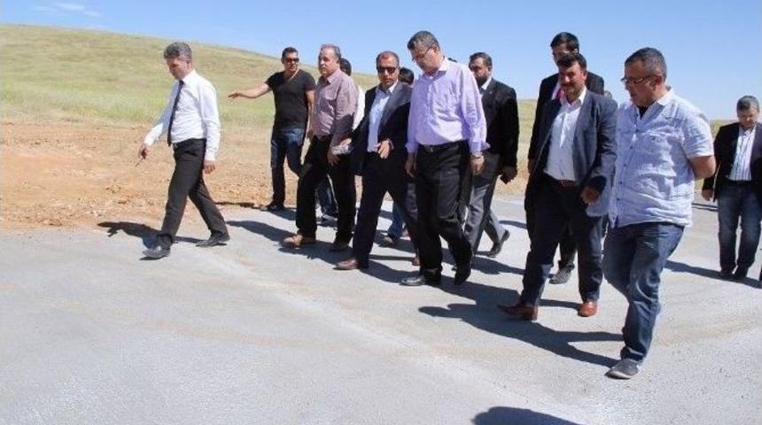 Kırsal Mahallelerin Yolları Betonlaşıyor