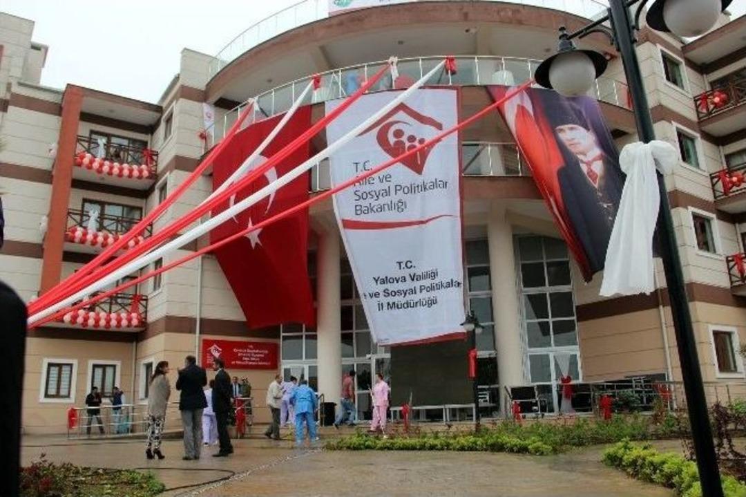 Aile Ve Sosyal Politikalar Bakanı Ayşenur İslam Yalova&rsquo;da