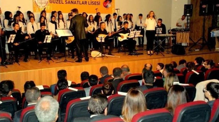 G&uuml;zel Sanatlar Lisesinden Muhteşem Konser