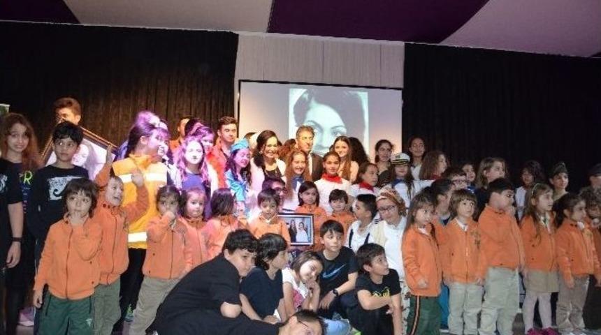 Türkan Şoray ’yılın Annesi’ Seçildi