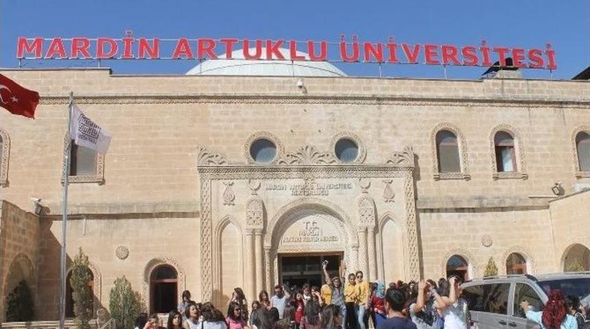 Genç Akademisyenler Mardin’de Buluştu