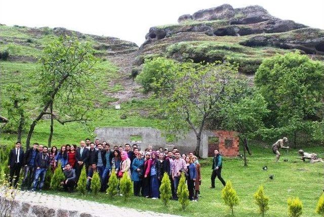 Omü Öğrencileri Tekkeköy Mağaraları’nı Gezdi