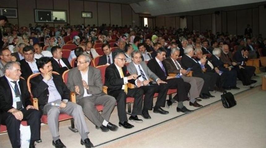 Yy&uuml;&rsquo;de Din, Bilim Ve Felsefe İlişkisi, Risale-i Nur Yaklaşımı Sempozyumu